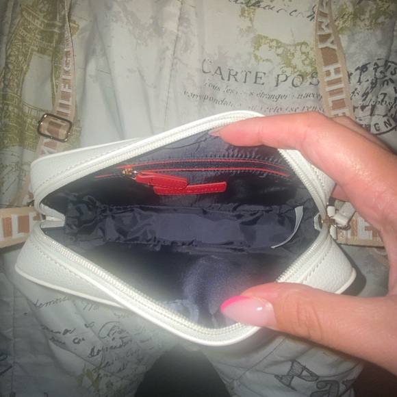 A new un used bag very cute for date night - Picture 6 of 6